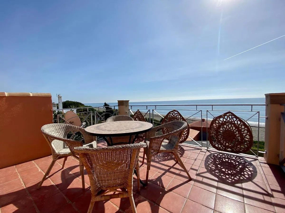 A&N Beachside Apartment Almayate Alto